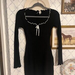 H&M Black Long-Sleeve Ribbed Dress with White Contrast Trim